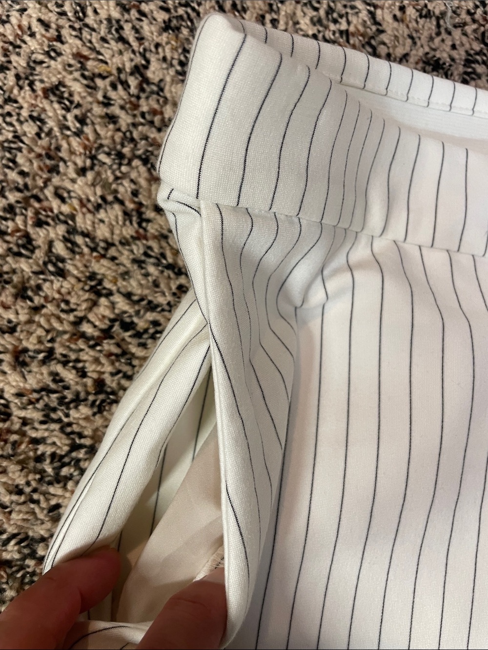 Rachel Zoe White Pinstripe Pull On Stretch Straight-Leg Pants Sz 10 NWOT - Picture 4 of 8